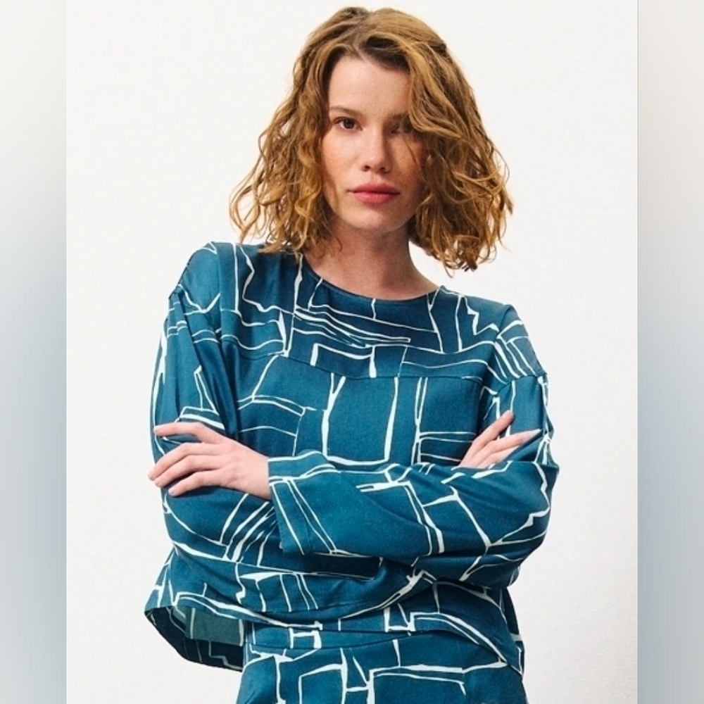 ❤️ FRNCH ANATOLIA LONG SLEEVE SATIN BLOUSE / TOP, MEDIUM